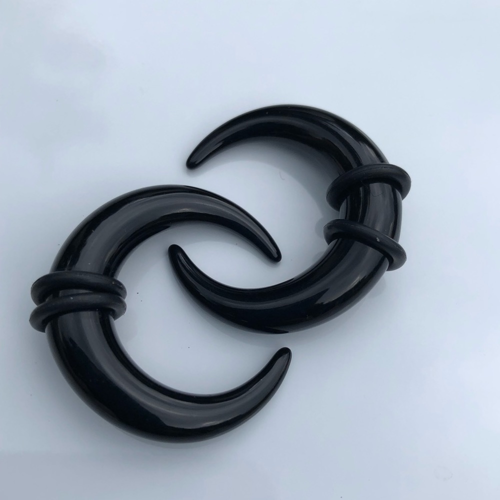NWOT 0 Gauge (8mm) Curved Tapers